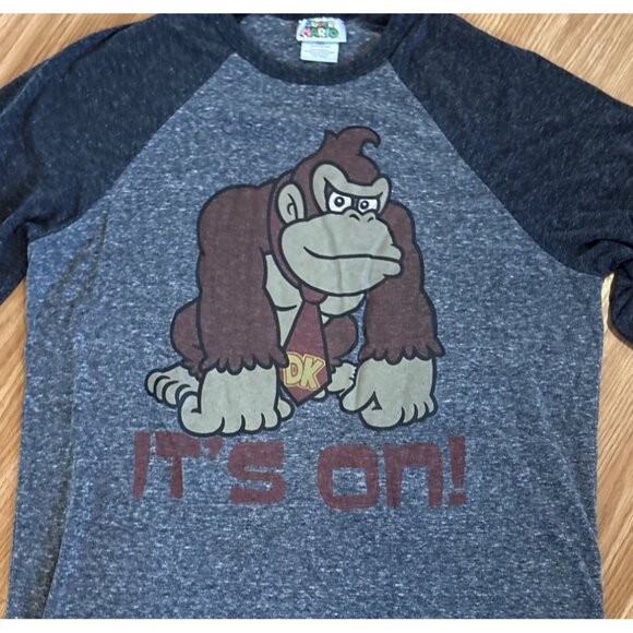 Donkey Kong Raglan Shirt Its On Super Mario Long-Sleeve Med Nintendo Grey - Picture 2 of 5